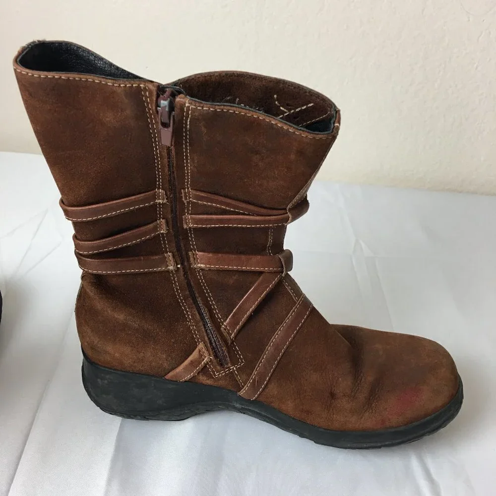Clarks artesian collection